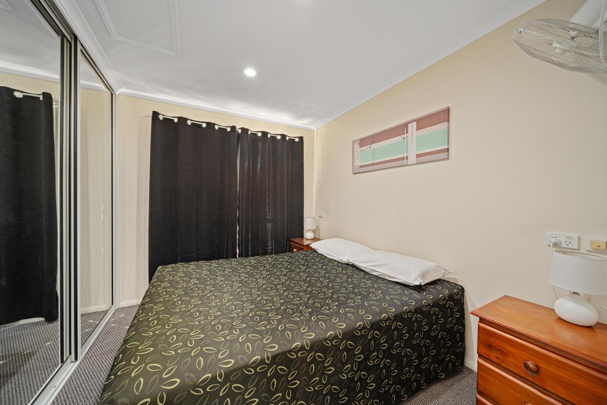 Emerald Motel Apartments Esterno foto
