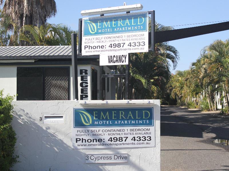 Emerald Motel Apartments Esterno foto