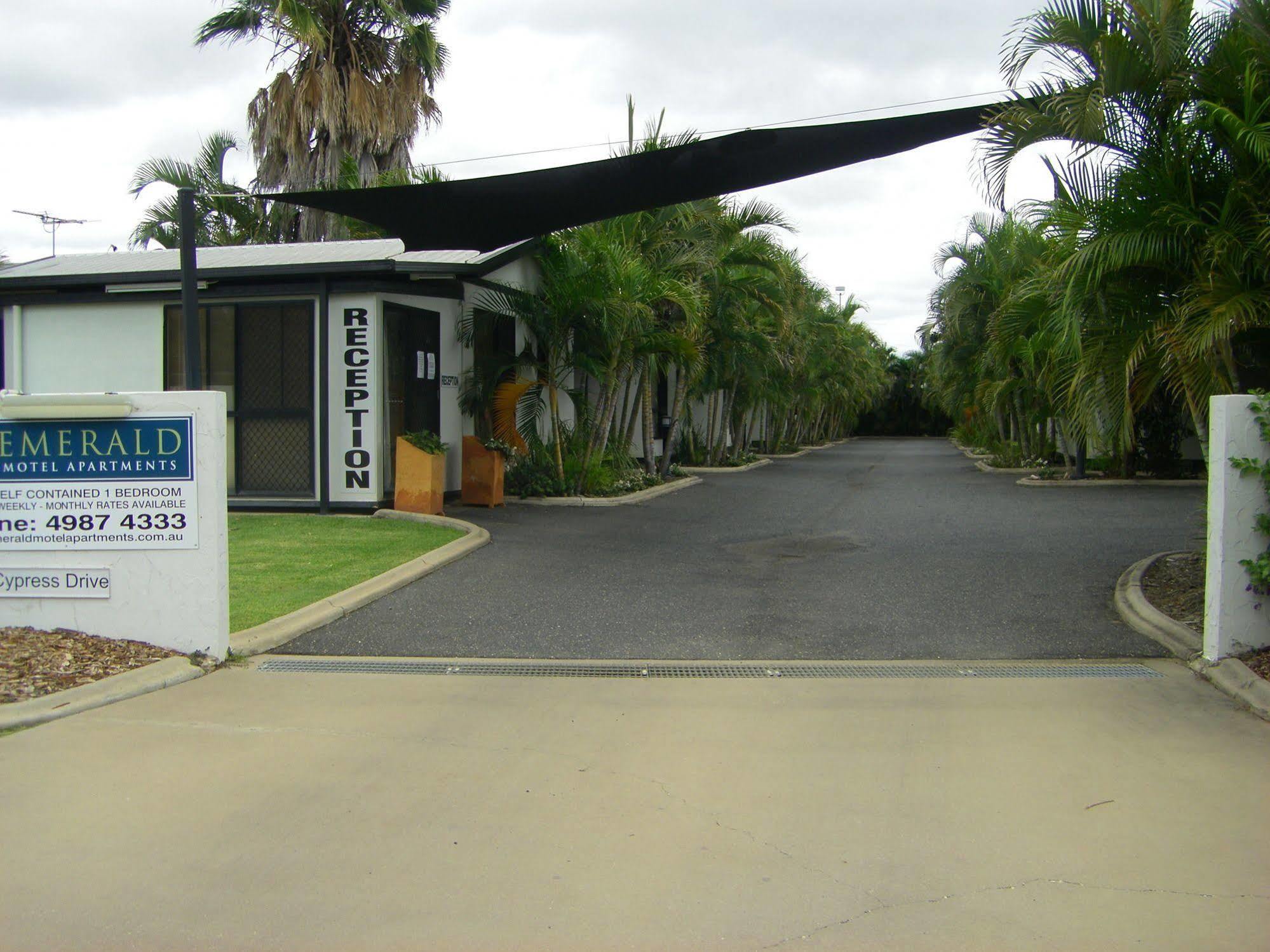 Emerald Motel Apartments Esterno foto